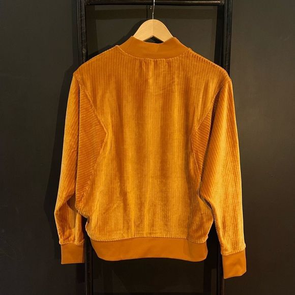 NWT Juicy Couture Split-Cuff Velour Pull-Over - Picture 2 of 4